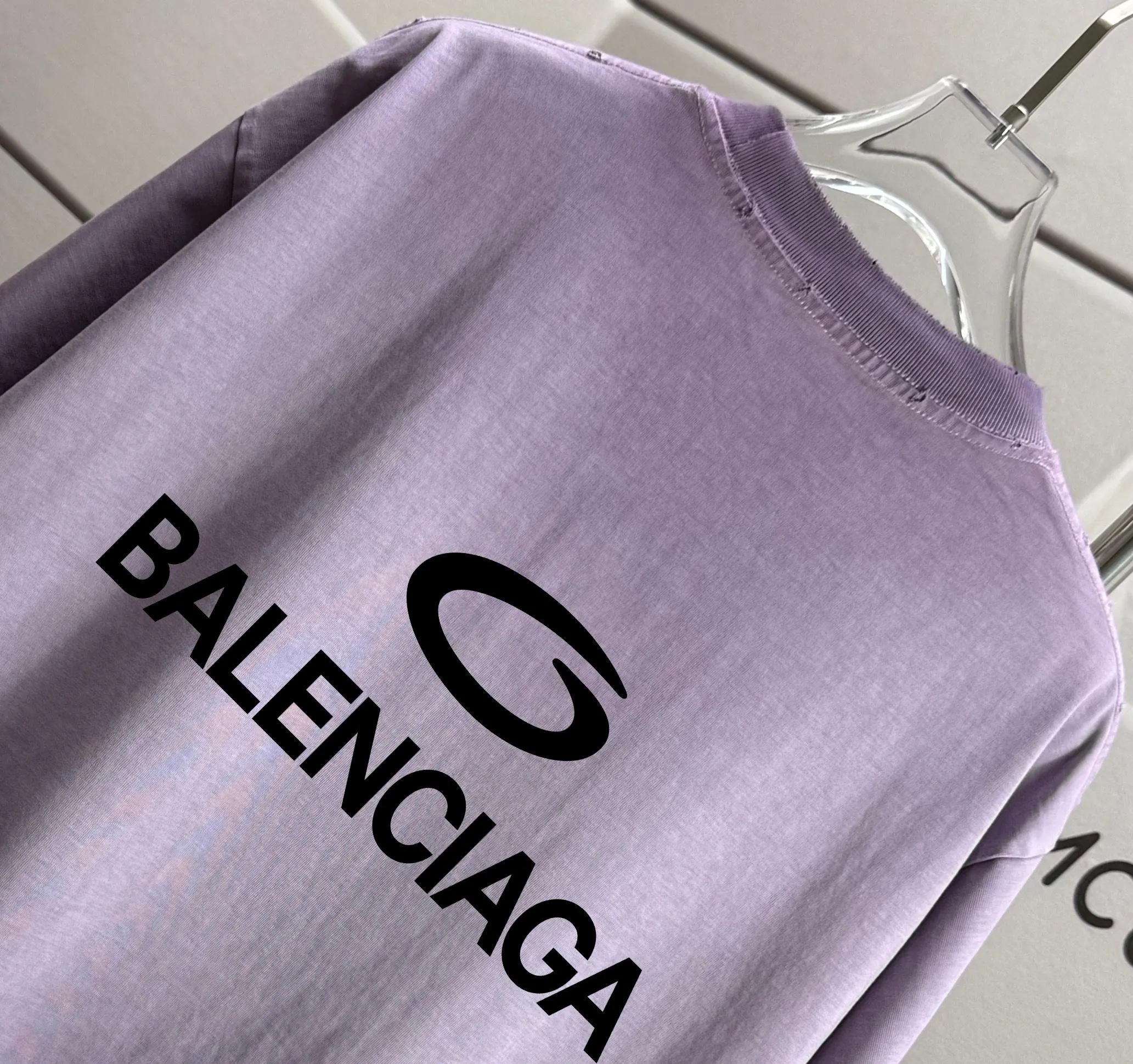 # * Balenciag*2026 New Arrival 320 tee Same Style : Purple Size :S M L XL XXL Size： S （90-130 ） M （120-150 ） L （140-165 ） XL （160-180 ） XXL （180-210 ）